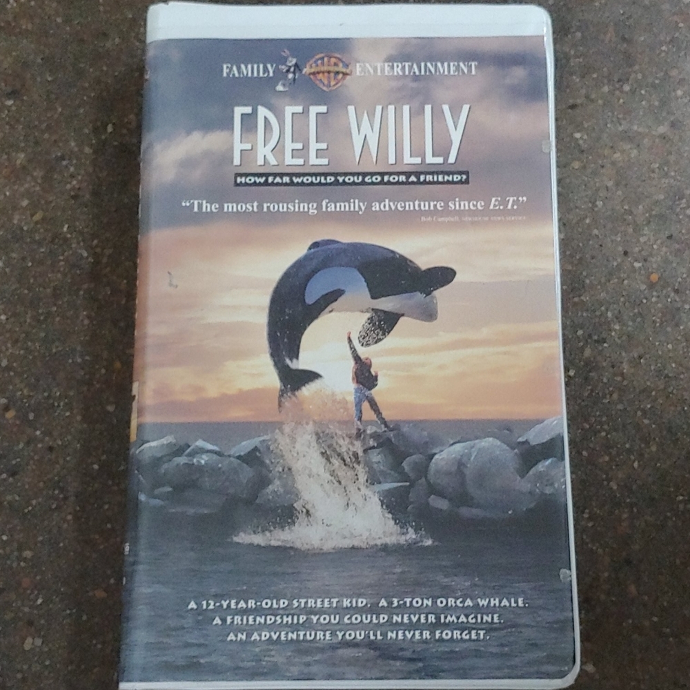 Free Willy VHS tape